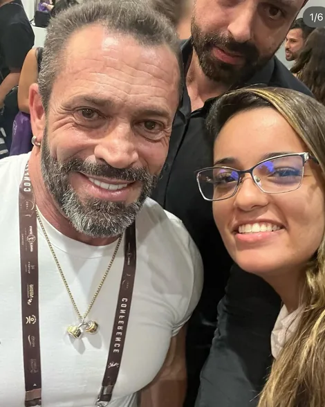 Carol Oliveira com Fernando Sardinha no Arnold Sports South America